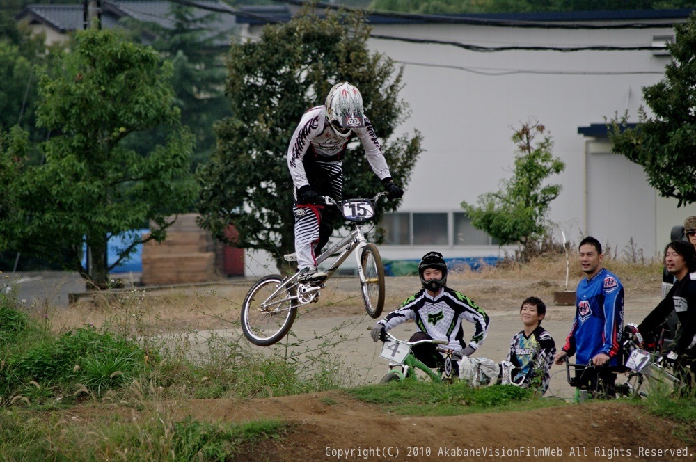 ２０１０JOSF緑山10月定期戦　VOL1：BMXエリート決勝　世界最速情報_b0065730_17383965.jpg