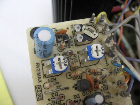 安定化電源 PS-304の修理 : モナー課長の部屋 安定化電源 PS-304の修理 : モナー課長の部屋