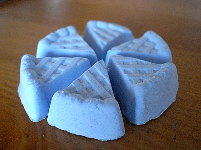 青いお菓子 パリ生活社ミルクとマカロンまめ更新ブログ 青いお菓子 パリ生活社ミルクとマカロンまめ更新ブログ