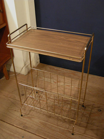 Side table (DENMARK) & お知らせ_c0139773_18332897.jpg