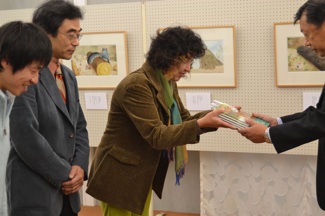 CD付き絵本第2弾発表会&松本HANA雅音人ライブ_d0063599_023931.jpg