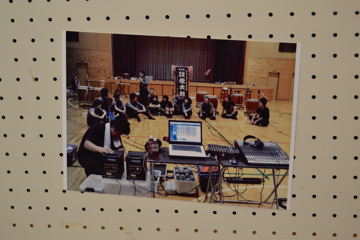CD付き絵本第2弾発表会&松本HANA雅音人ライブ_d0063599_092482.jpg