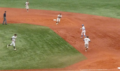 10月20日 東都大学野球 青学大対国士舘大_b0166128_15423765.jpg