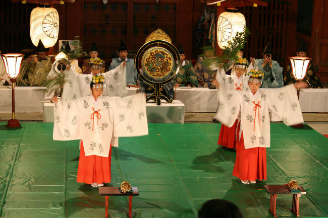 古（いにしえ）の舞　貫前神社秋の雅楽演奏会　その２_f0017530_21255664.jpg