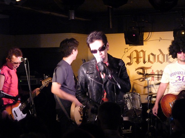 e0061694_1222231.jpg