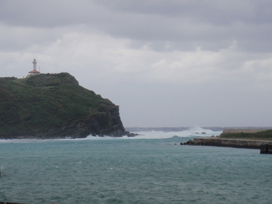 10月27日　　台風(・・?_b0158746_16493835.jpg