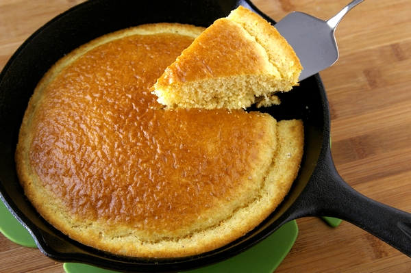 コーンブレッド Cornbread A Taste Of The Southern Home アメリカ南部の家庭料理