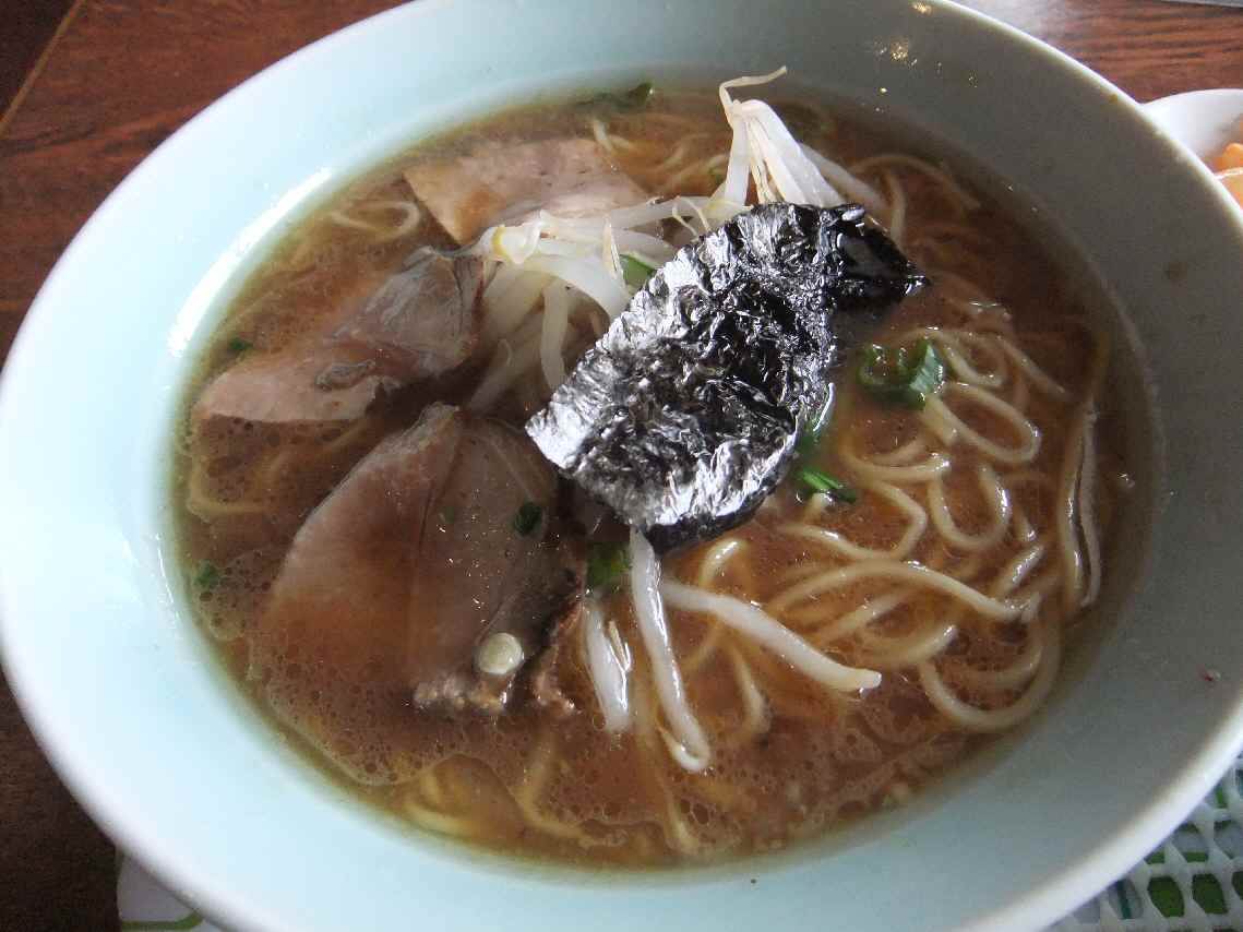 汽車ラーメン しゅっぽ　～兵庫県加西市笹倉町～_c0184006_2255369.jpg