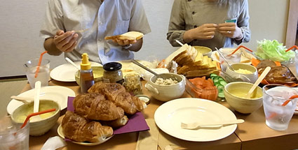 デザインと教育と、食と_f0127806_92115100.jpg