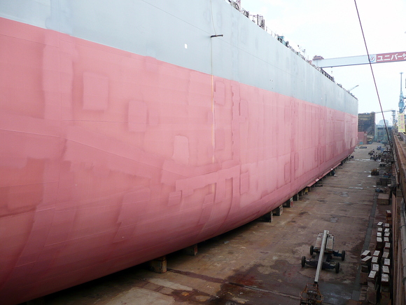ユニバーサル造船所見学会にて「GENMAR ST.NIKOLAS」_e0158925_035186.jpg