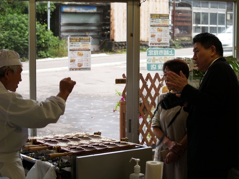 たい焼き完売しました!_d0182179_1857365.jpg