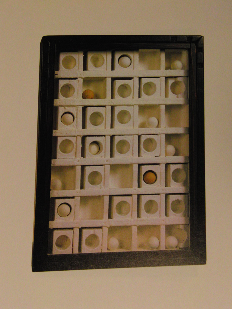 Joseph Cornell の箱_e0206496_2153477.jpg