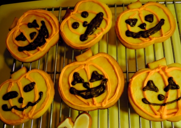 ハロウィーン　クッキー　Halloween Cookies_c0193723_2236299.jpg