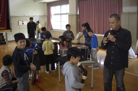 AIS 幸町小 さくら組 発表会をしました!_c0222139_207177.jpg