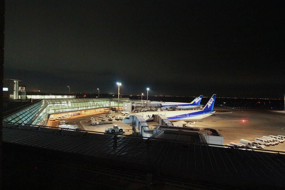 33年ぶりの羽田空港宿泊_a0107574_19304690.jpg
