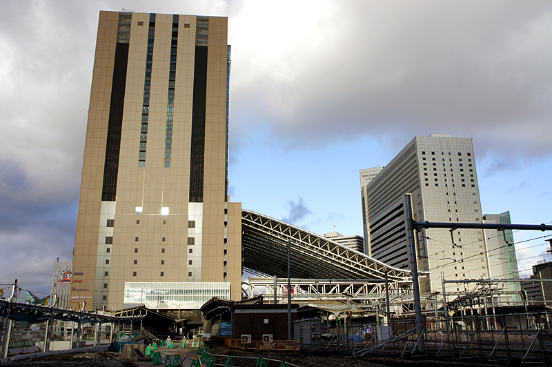 JR大阪駅が巨大商業施設に！_f0222687_22235455.jpg