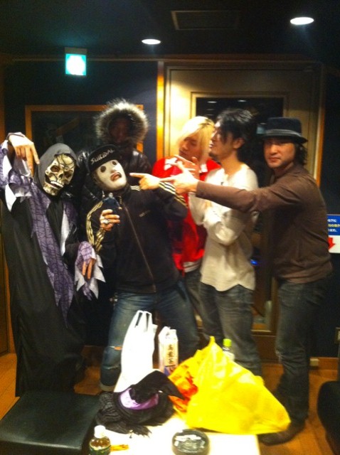 Trick or Treat_f0236990_1171417.jpg