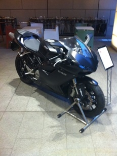 moto Ducati_e0170101_16255645.jpg