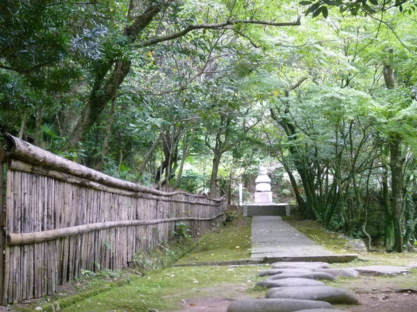 熊本を歩く　②　水前寺成趣園と立田自然公園_a0140305_1581315.jpg