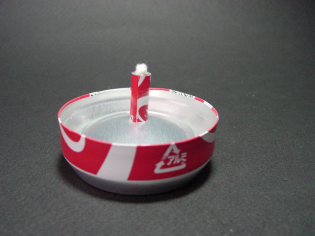 空き缶で創るオイルランタンの創り方_f0113727_8425780.jpg