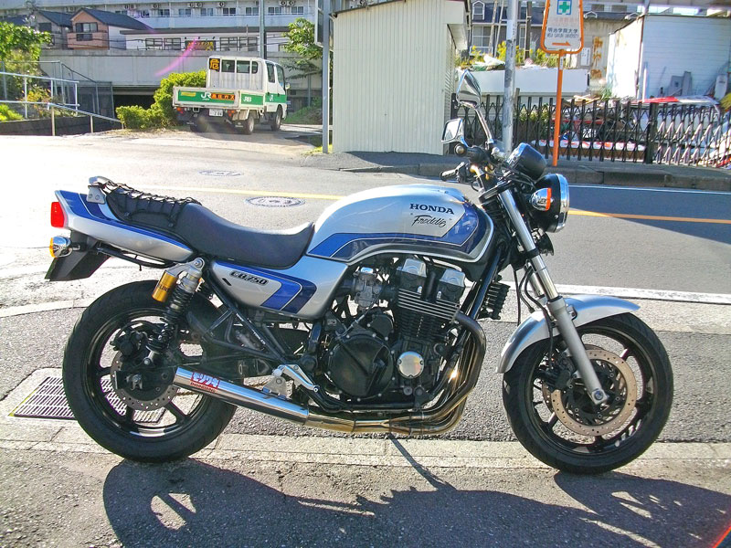 CB750（RC42）のFフォークのセッティングが完了♪_c0086965_18351430.jpg