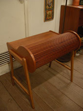 Sewing table (DENMARK) ＆ お知らせ_c0139773_19373517.jpg