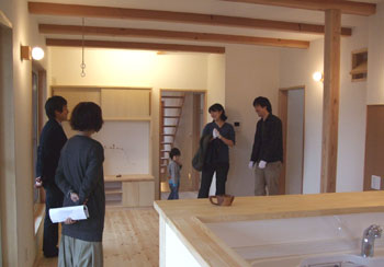オープンハウスの様子(2日目)_d0031378_1115314.jpg