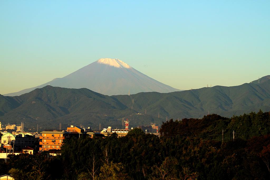 陣取り合戦/富士山冠雪_b0024798_12493683.jpg