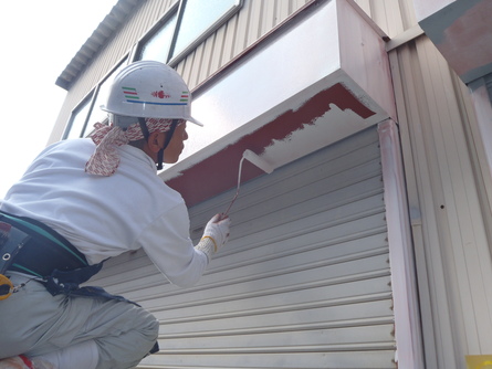 兵庫区御崎町倉庫　鉄部塗装工事完了しました。　_e0188555_21262293.jpg