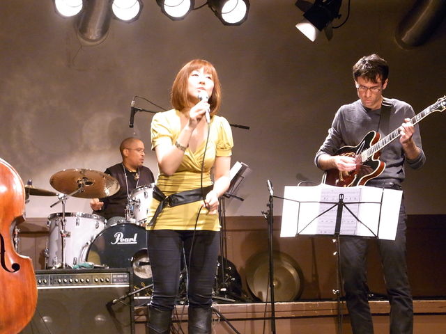 e0201561_045342.jpg