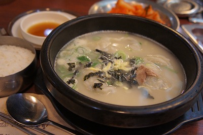 seoul★朝ごはん(ソルロンタン&お粥)_e0206490_1873465.jpg