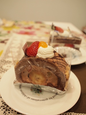 ケーキと旦那_a0152391_21495917.jpg