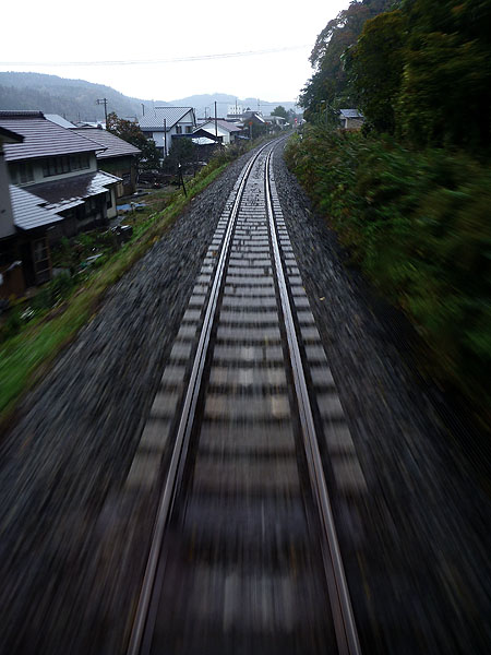 東北紅葉とローカル列車の旅_e0204700_2048294.jpg