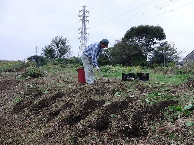 滝川の遊歩道整備とジャンボエンチョーさんの地域貢献事業_f0141310_2352356.jpg