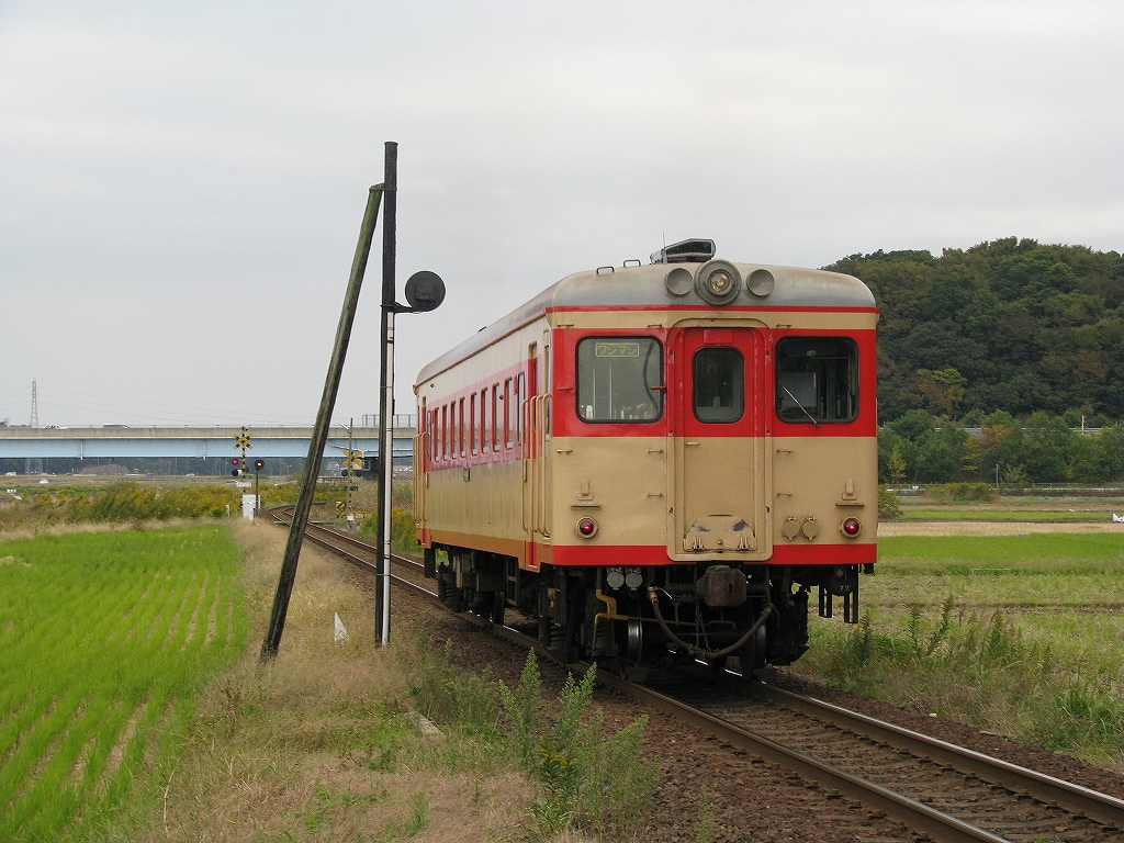 告知と古墳と気動車と_d0121626_19373631.jpg