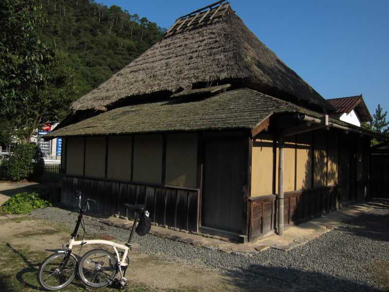 こんな山奥に歴史情緒あふれる街が！？津和野ーブロンプトンとの旅⑥_e0138081_15302314.jpg