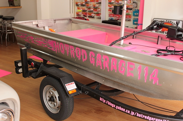 HOT ROD GARAGE 114_a0095515_035177.jpg