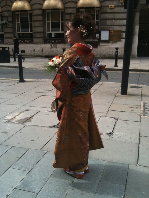 リバプールの花嫁さん。。。_e0151619_8394150.jpg