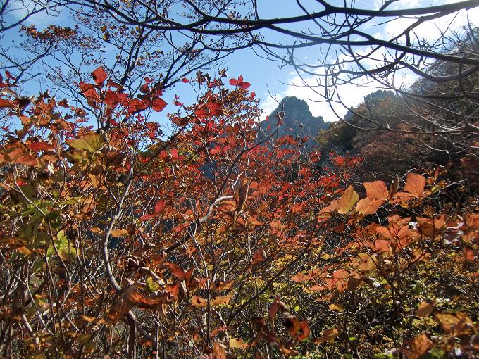 錦秋の根子岳西峰登山_f0016066_6362096.jpg