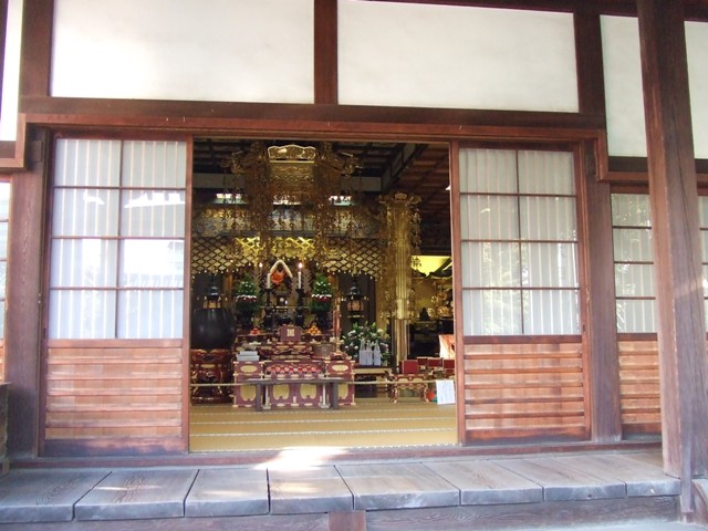 Gatsuzoji Temple has a beautiful garden_e0046748_20192990.jpg