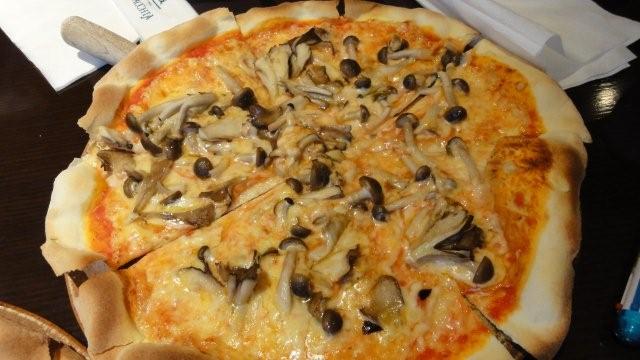 Pizza in northern Italy_c0157558_2162723.jpg