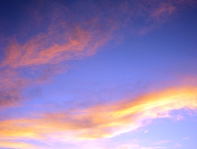 夕方から夜へ変わっていく空。_e0188087_8471794.jpg