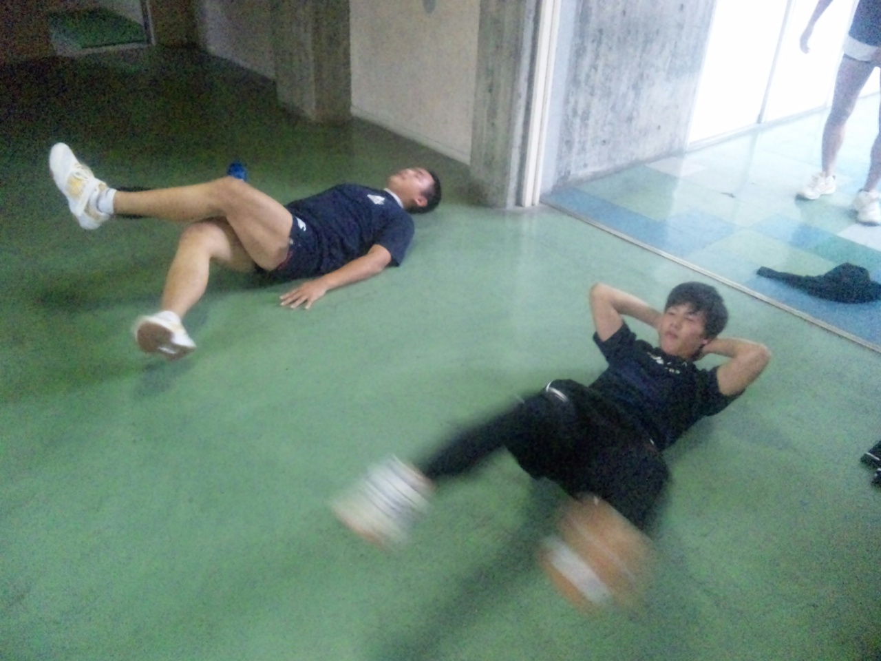 脚振り腹筋 高知中央高校ラグビー部 Samguys ラグビー魂 脚振り腹筋 高知中央高校ラグビー部 Samguys ラグビー魂
