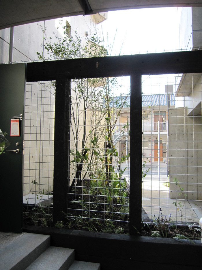 Ｃｏｕｒｔｙａｒｄ　Ｈｏｕsｅ湯里が竣工しました。_e0037019_16525649.jpg