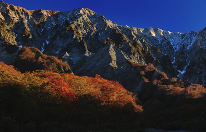 夜明け前到着した.大山では....さほど期待してなかった朝焼けが......_b0194185_21265071.jpg