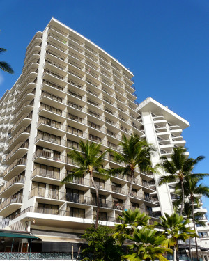 Outrigger waikiki on the beach._a0132260_125158.jpg