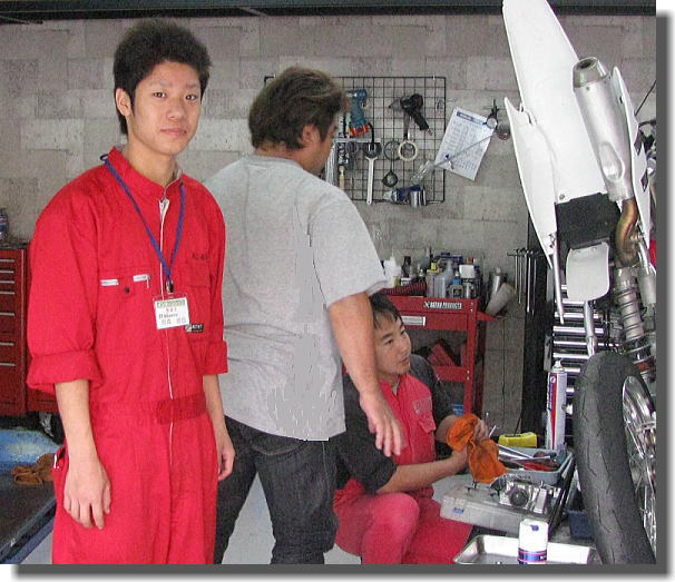 恒例のNewフェイス_f0178858_15221635.jpg