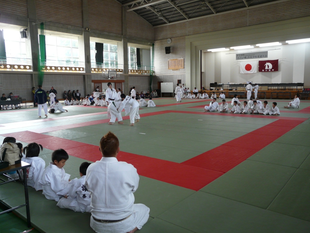 『きよらの郷』防犯少年柔道大会 結果_b0172494_1245338.jpg