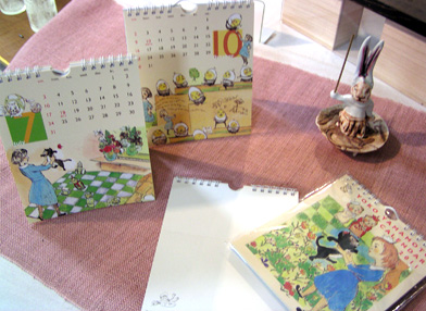 2011年カレンダー各種入荷しています。_f0106896_16512321.jpg
