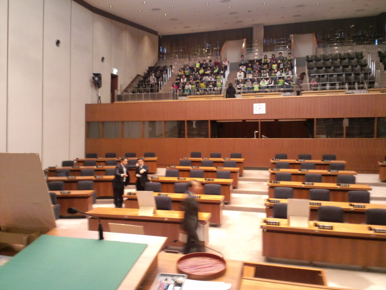 長野県議会へ_d0136506_17185382.jpg